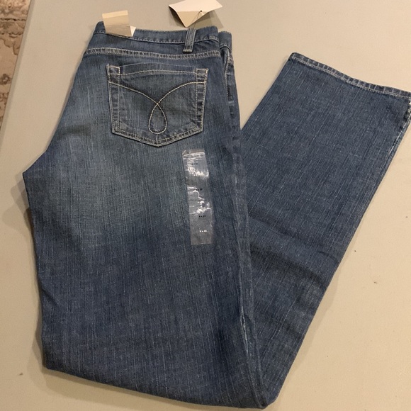 Calvin Klein women’s jeans - Picture 2 of 9